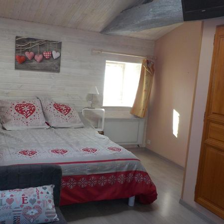 Au Coeur De La Nature Saint-Malo-du-Bois Eksteriør billede